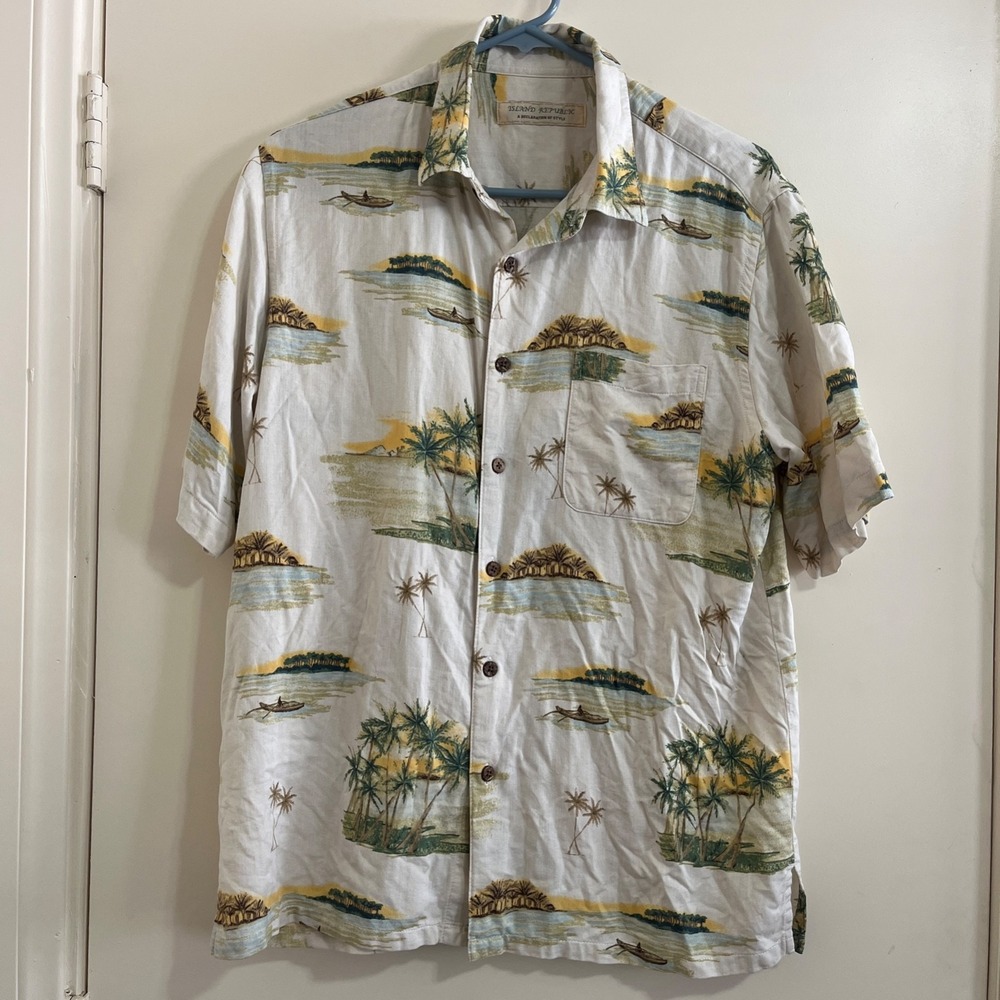 Island Republic 100% Silk Tropical Shirt Mens M Hawaiian Camp Button Up Vacation